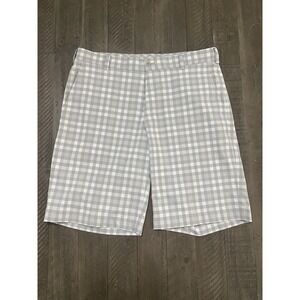 Nike Golf Sz 34 Mens Flat Front Chino Shorts White/Gray Plaid Athletic Casual